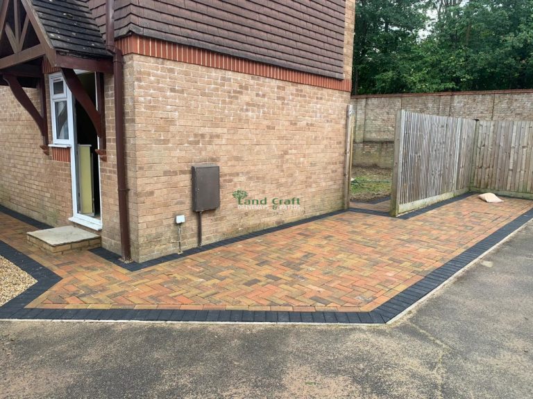 Block Paved Driveway and Patio Area in Crawley