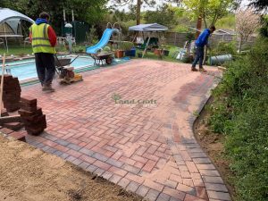 Brindle Block Paved Patio with Charcoal Border in Haywards Heath